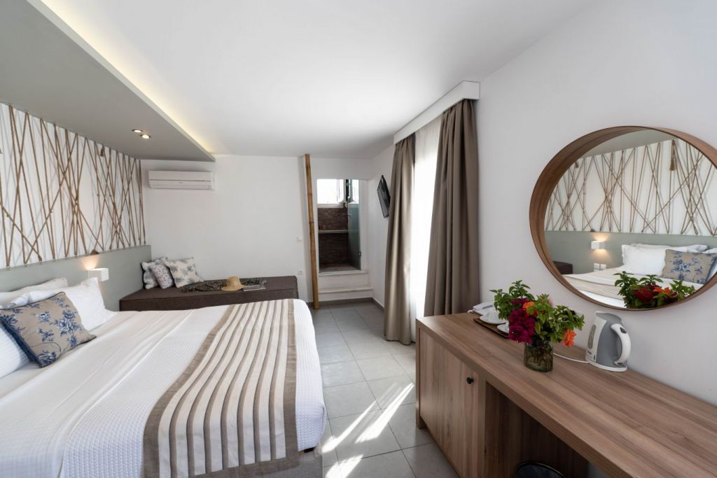 STANDARD ROOM - ΜΕ ΘΕΑ ΣΤΟΝ ΚΗΠΟ