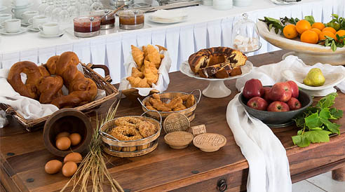 Let’s Have A Delicious Start Of The Day: Breakfast @ Ftelia Bay Boutique Hotel In Mykonos!